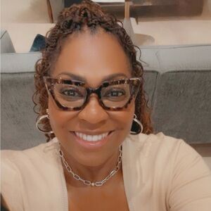 Meet your Posher, Cheryl